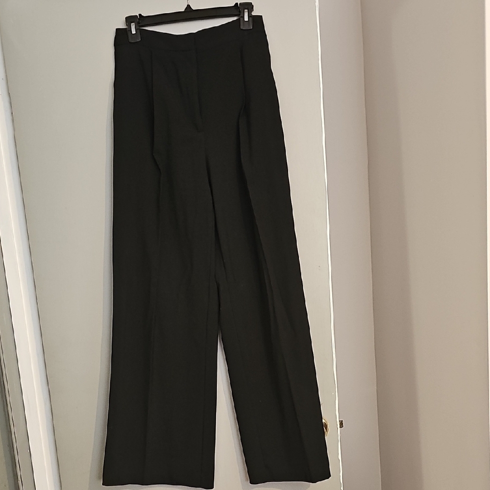 Chic Black Wide-Leg Trousers